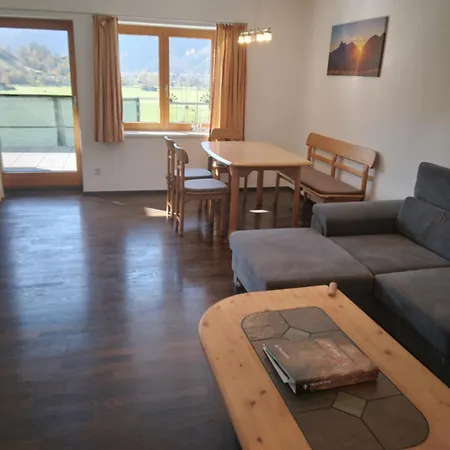 Anton Apartment